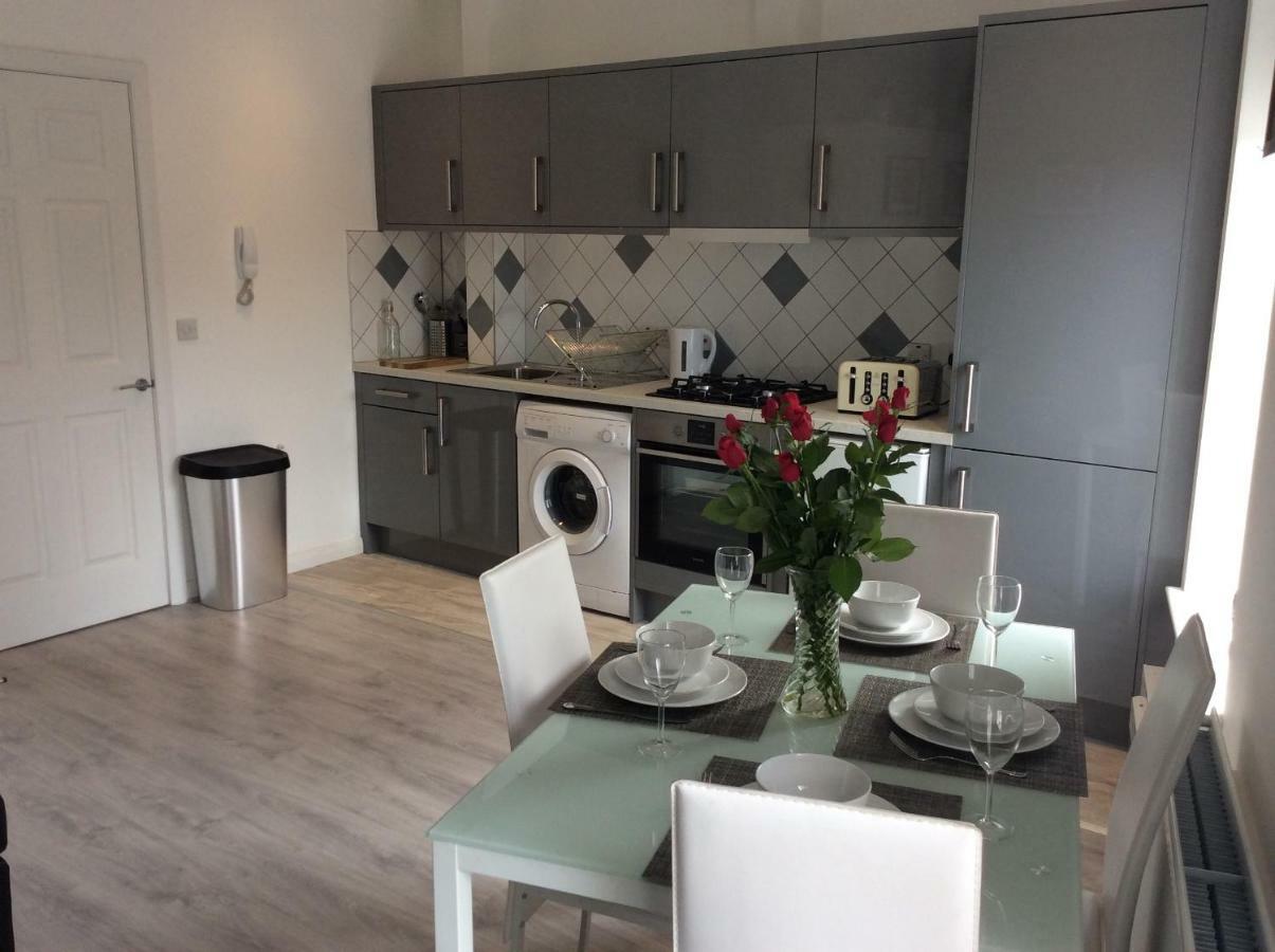 Rooftop Apartments 벨파스트 외부 사진